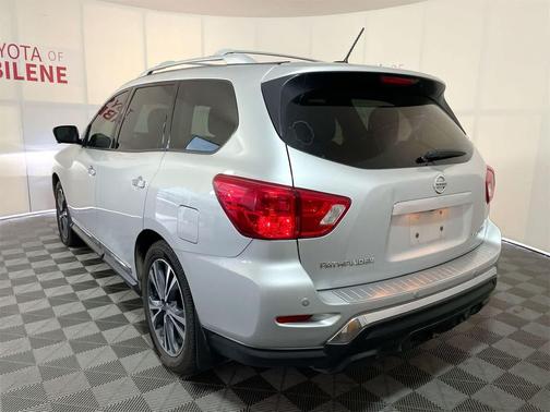 2018 Nissan Pathfinder Platinum