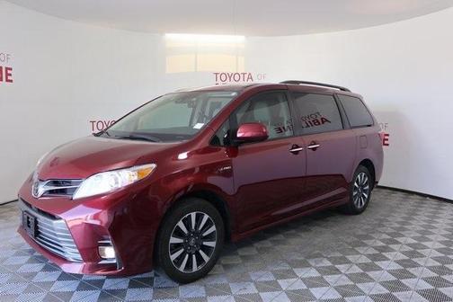 2019 Toyota Sienna XLE