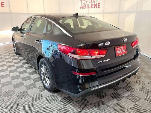 2019 Kia Optima LX