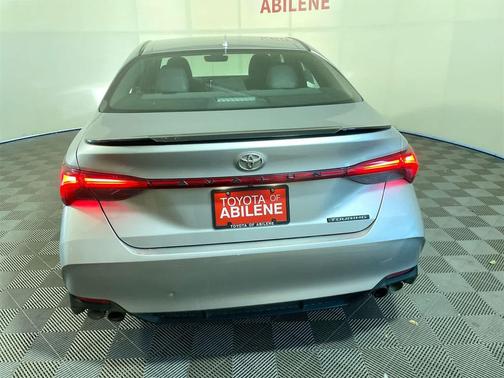 2020 Toyota Avalon Touring