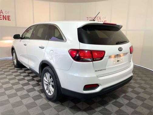 2020 Kia Sorento LX