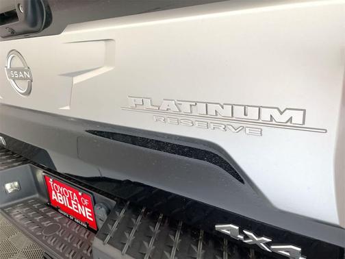 2023 Nissan Titan Platinum Reserve