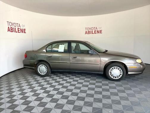 2001 Chevrolet Malibu Base