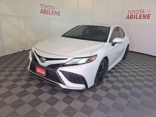 Wind Chill Pearl 2024 Toyota Camry Hybrid SE