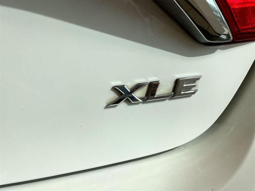 2016 Toyota Camry XLE