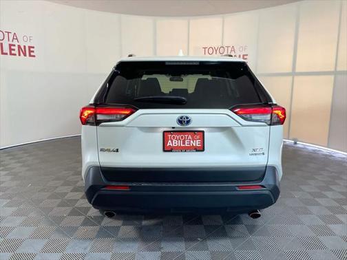 2022 Toyota RAV4 Hybrid XLE Premium