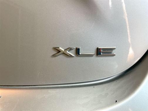 2013 Toyota Avalon XLE