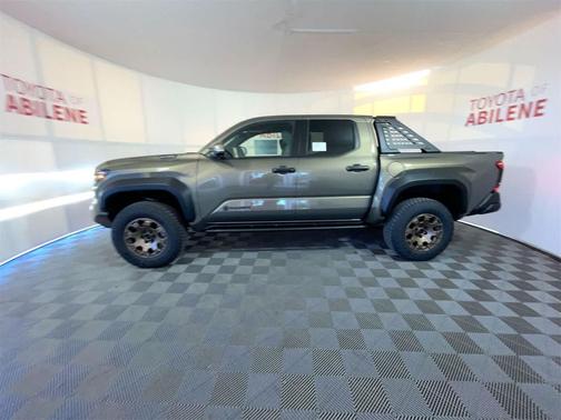 2025 Toyota Tacoma Hybrid Trailhunter