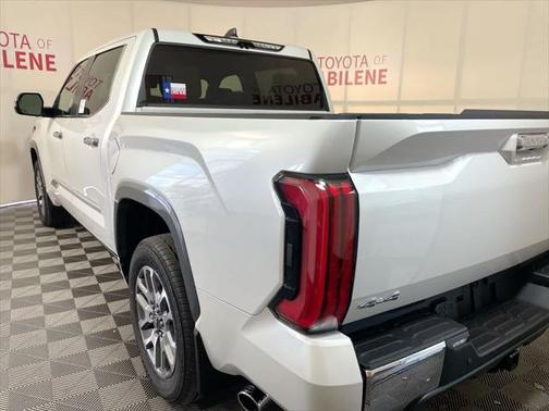 2025 Toyota Tundra Hybrid 1794 Edition