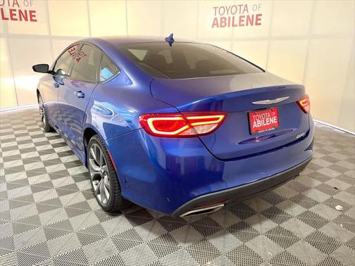 2015 Chrysler 200 S