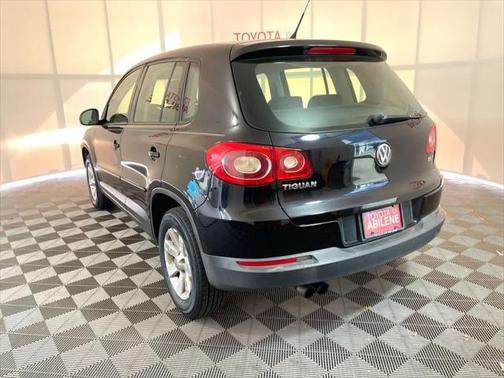 2010 Volkswagen Tiguan S