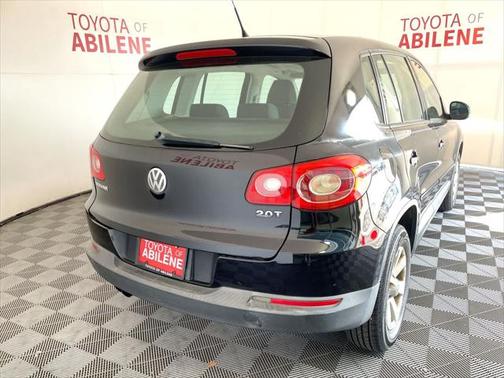 2010 Volkswagen Tiguan S