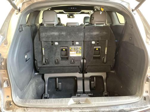 2022 Toyota Sienna XSE 7 Passenger