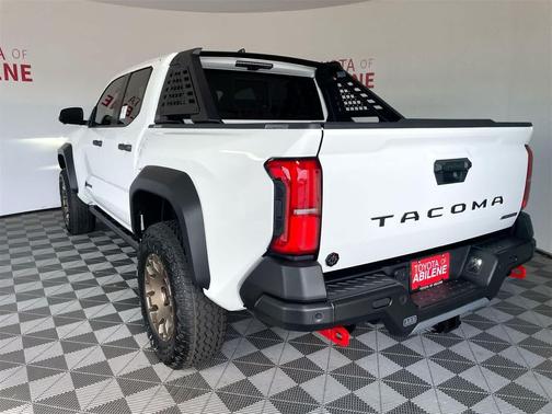 2025 Toyota Tacoma Hybrid Trailhunter