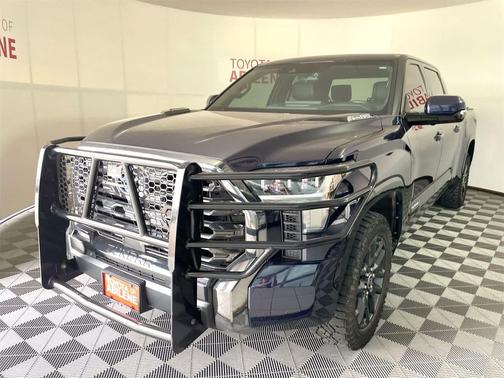 2023 Toyota Tundra Hybrid Platinum