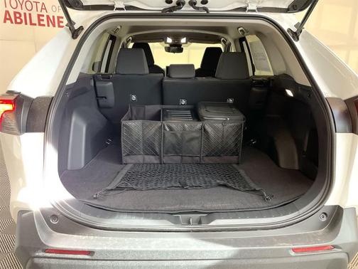 2025 Toyota RAV4 Hybrid SE