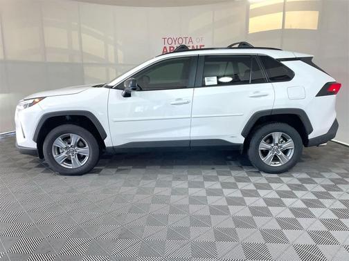 2025 Toyota RAV4 Hybrid SE
