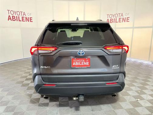 2020 Toyota RAV4 Hybrid XLE