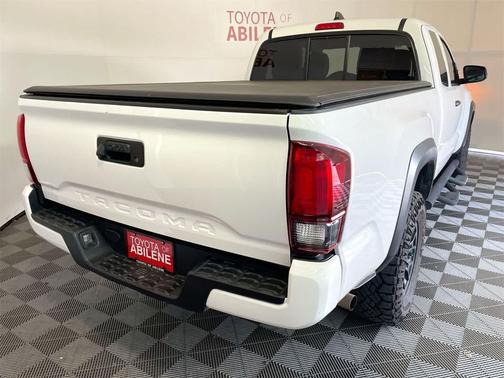 2022 Toyota Tacoma SR
