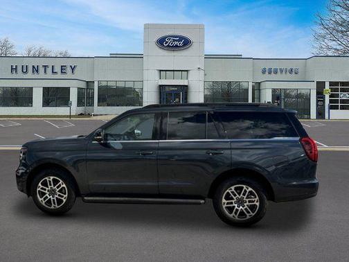 Blue Metallic 2025 Ford Expedition Active