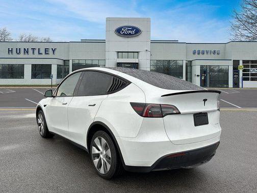 2023 Tesla Model Y Long Range Dual Motor All-Wheel Drive