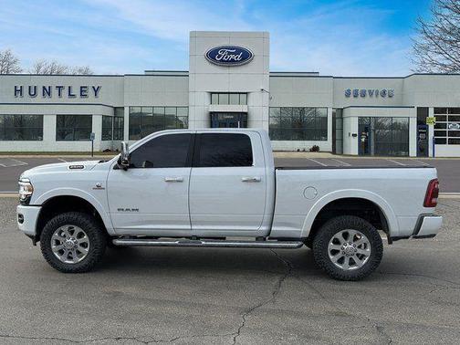 2021 RAM 2500 Laramie Crew Cab 4x4 6'4' Box