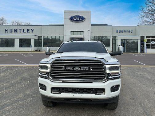 2021 RAM 2500 Laramie Crew Cab 4x4 6'4' Box