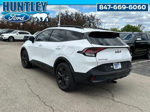 Glacial White Pearl 2025 Kia Sportage X-Line