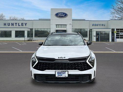 Glacial White Pearl 2025 Kia Sportage X-Line