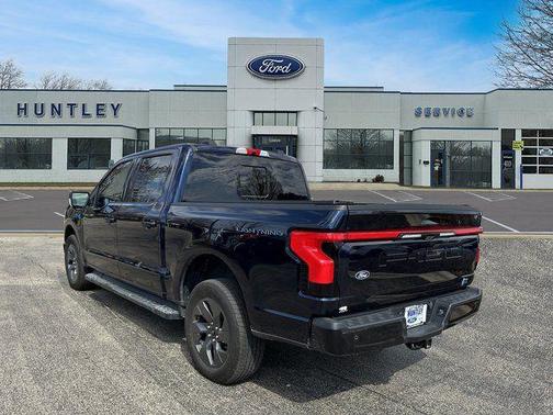 2024 Ford F-150 Lightning LARIAT