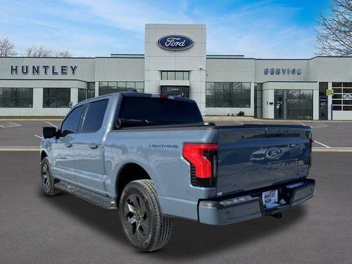 2023 Ford F-150 Lightning XLT