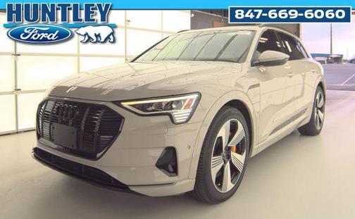 2022 Audi e-tron Premium Plus