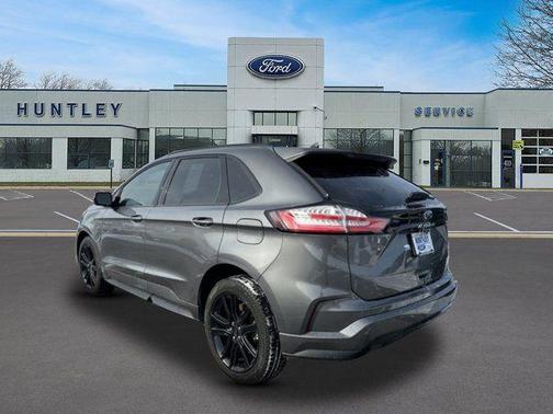 2022 Ford Edge ST Line