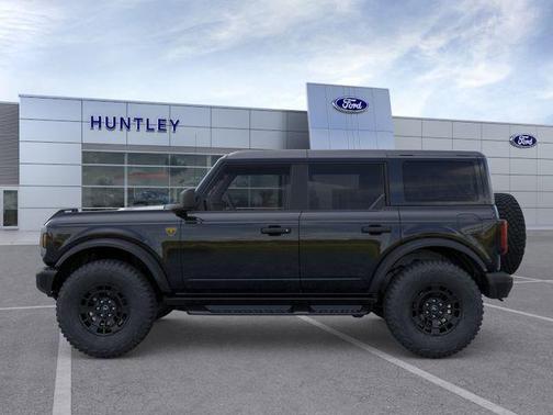 Shadow Black 2026 Ford Bronco Badlands