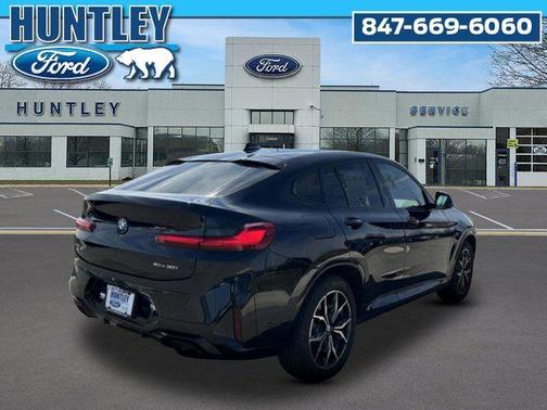 Black 2022 BMW X4 xDrive30i