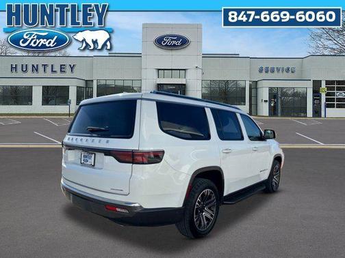 2022 Jeep Wagoneer Series III 4x4