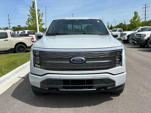 2023 Ford F-150 Lightning LARIAT