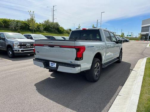 2023 Ford F-150 Lightning LARIAT
