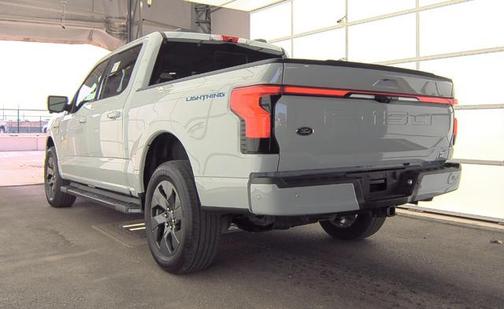 2023 Ford F-150 Lightning LARIAT