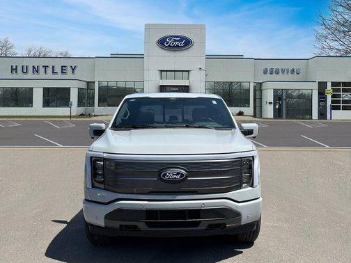 2024 Ford F-150 Lightning LARIAT