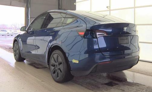2024 Tesla Model Y Long Range Dual Motor All-Wheel Drive