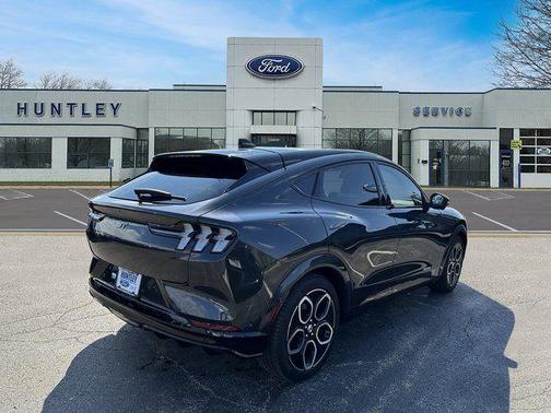 2022 Ford Mustang Mach-E GT