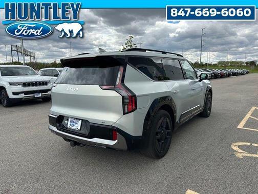 Ivory Silver Matte 2024 Kia EV9 GT-Line