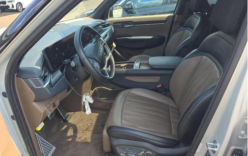 Ivory Silver Matte 2024 Kia EV9 GT-Line