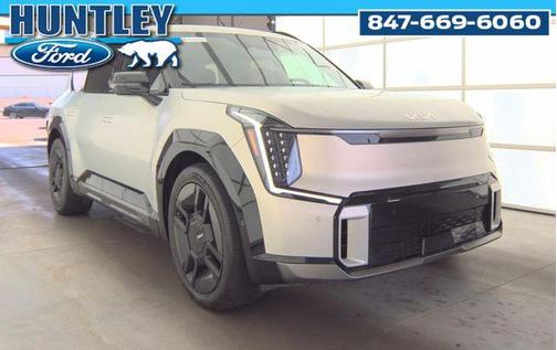 Ivory Silver Matte 2024 Kia EV9 GT-Line