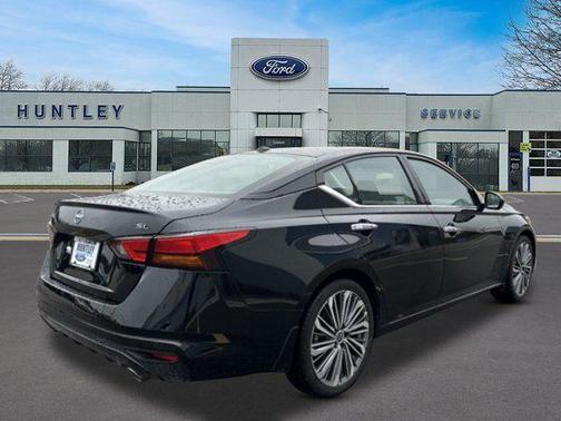 2024 Nissan Altima 2.5 SL