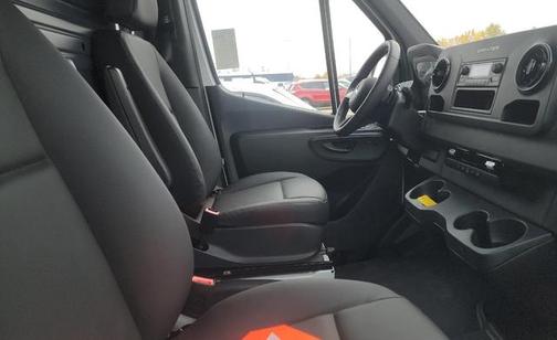 2025 Mercedes-Benz Sprinter 2500 High Roof