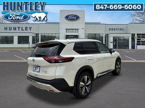 White 2023 Nissan Rogue Platinum