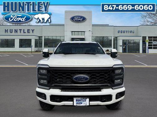 Star White Metallic Tri-Coat 2023 Ford F-350 Lariat