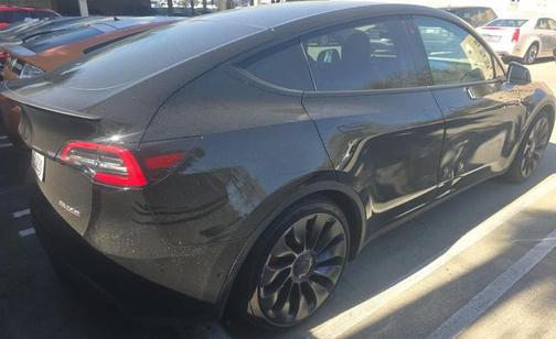 2022 Tesla Model Y Performance Dual Motor All-Wheel Drive